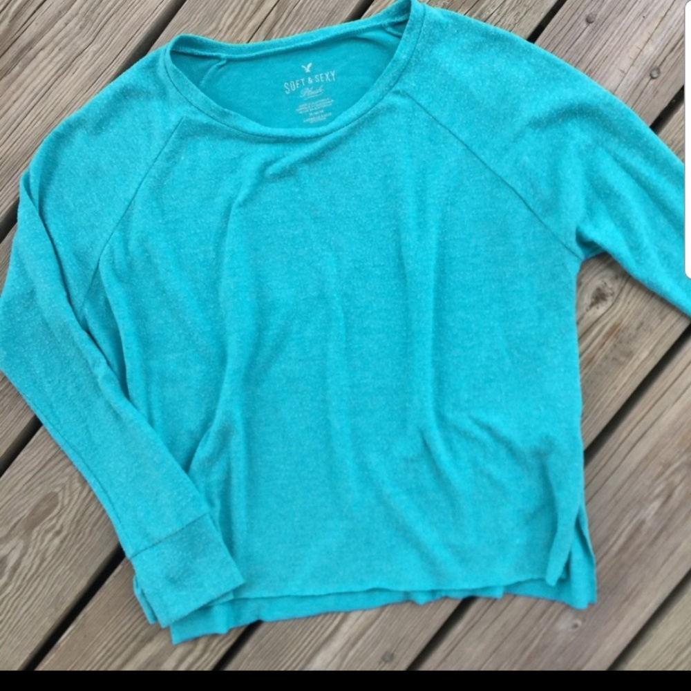 AE soft & sexy turquoise plush long sleeve tee